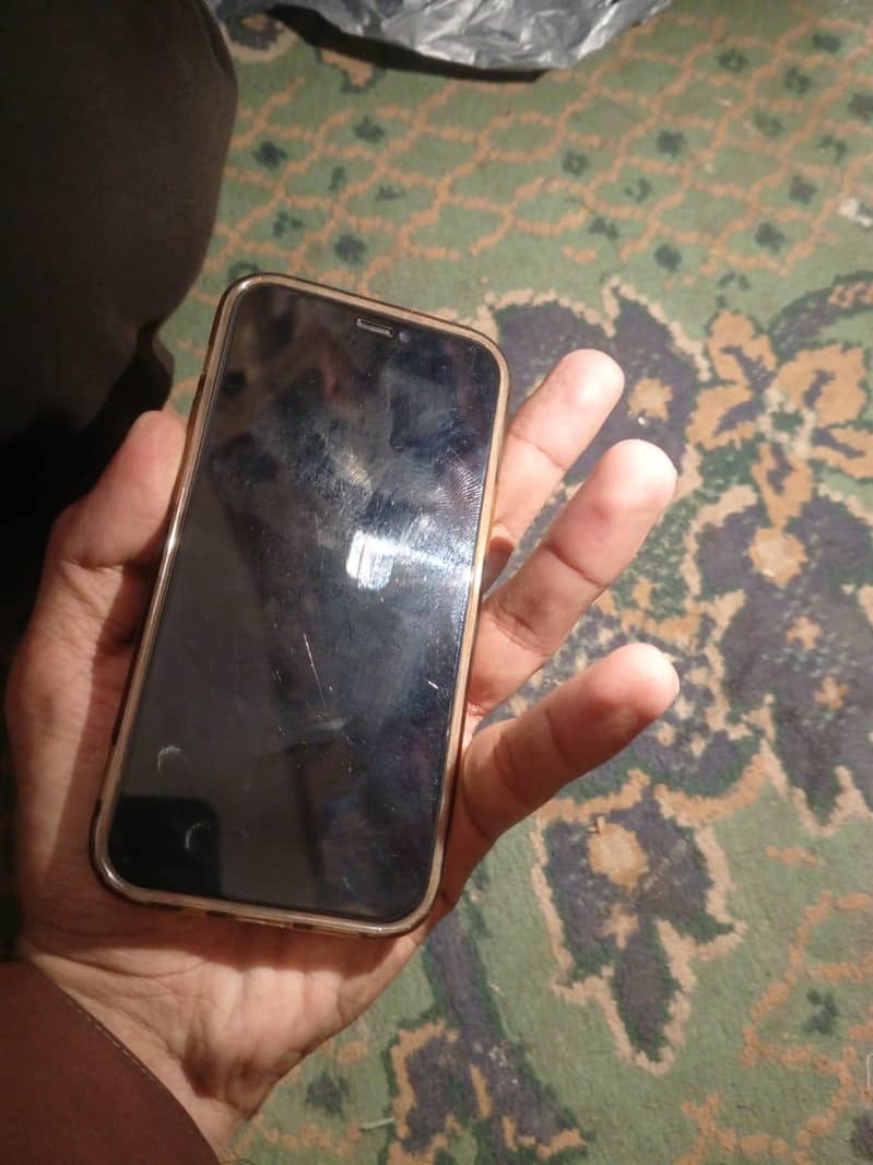 Apple iPhone 12 mini 3