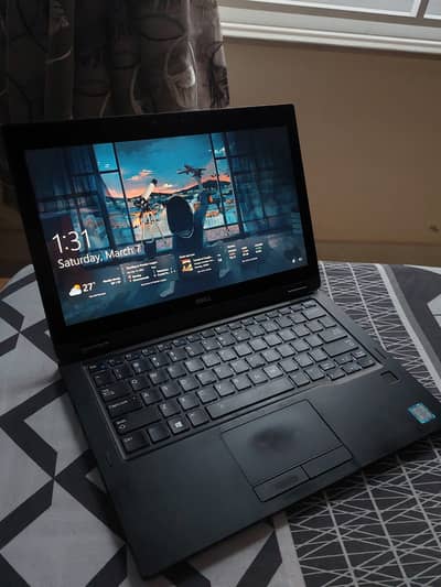 Dell Latitude 5289 2-in-1 Excellent Condition Touch Laptop