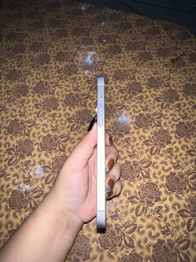 Apple iPhone 14 plus 1