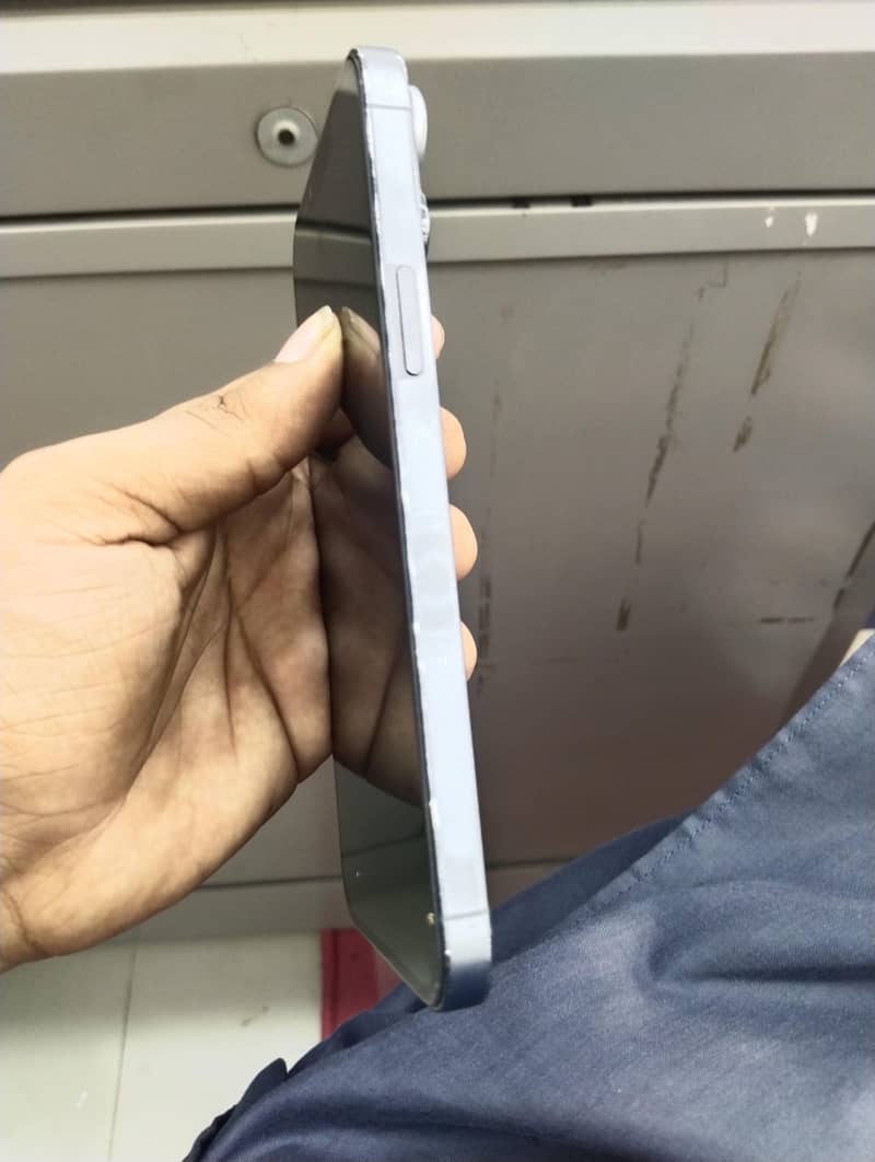 Apple iPhone 13 Pro Max 1