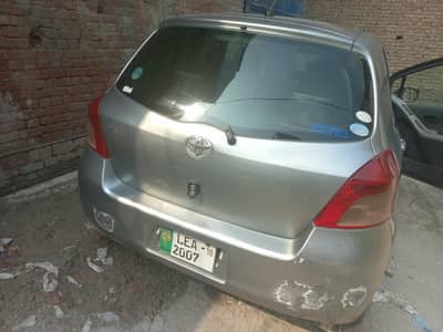 vitz 2010