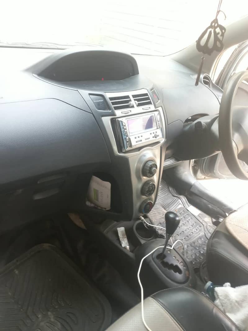 vitz 2010 6