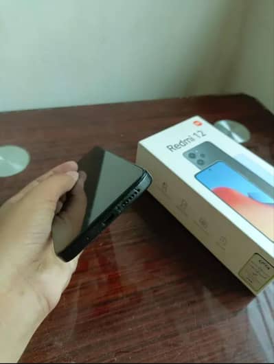 Xiaomi 12.8 gb.   128. GB.