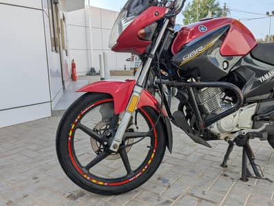 YAMAHA YBR 125