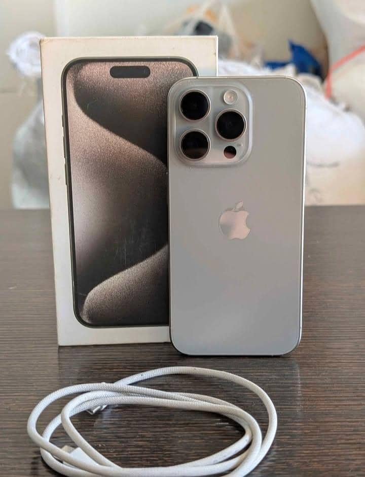 Apple iPhone 15 Pro Max 0