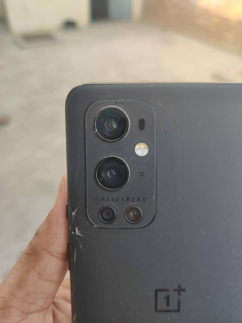 One Plus 9 Pro 6