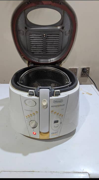 DeLonghi F895 Deep Fryer Rotatory Basket