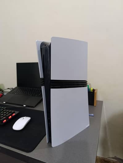 playstation 5 pro 10/10 first owner