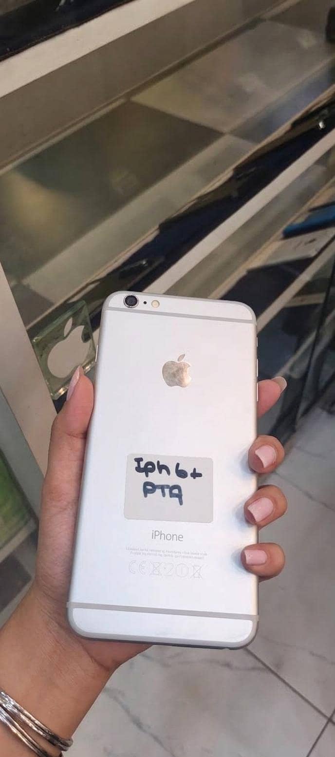 Apple iPhone 6 Plus 2