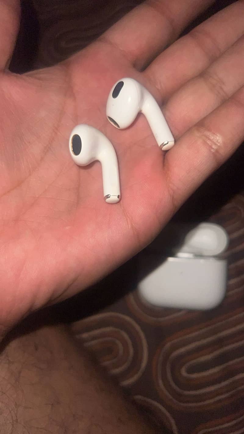 AirPods 3rd gen 1
