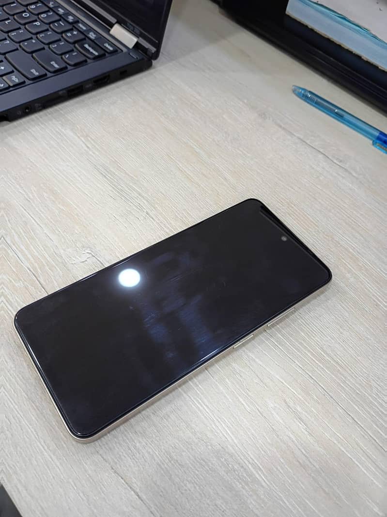 Infinix Smart 8 Pro 0