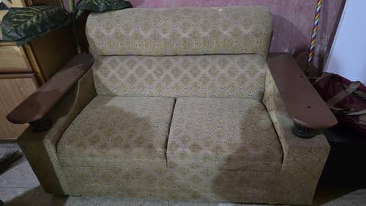 6 seater Used Sofa set for sale in Sabzazar Lahore
