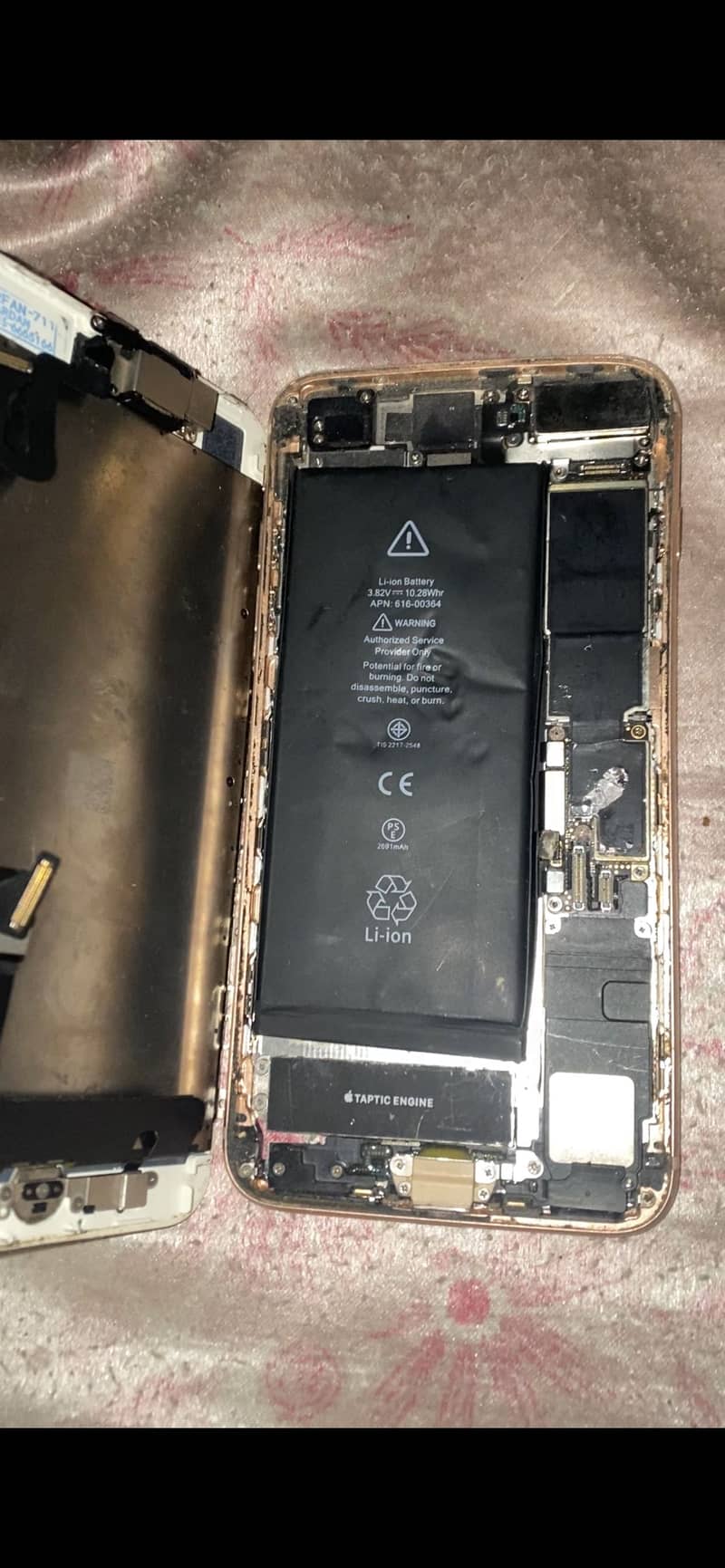 Apple iPhone 8 Plus 0