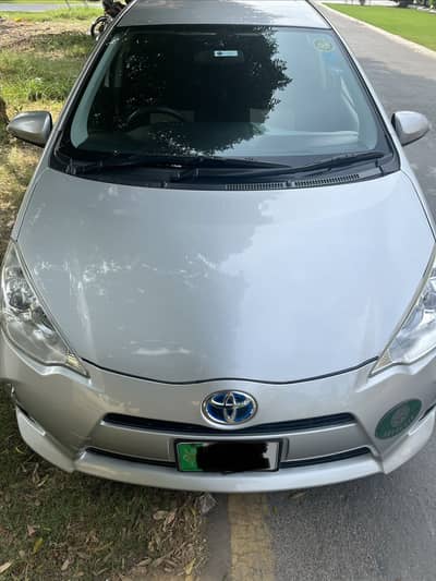 Toyota Aqua S for sale