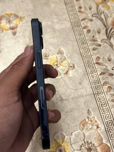 Apple iPhone 14