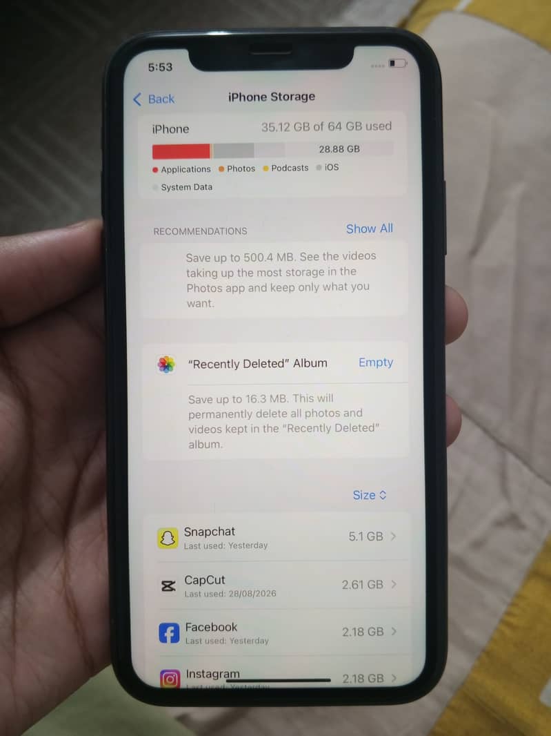 Apple iPhone 11 5