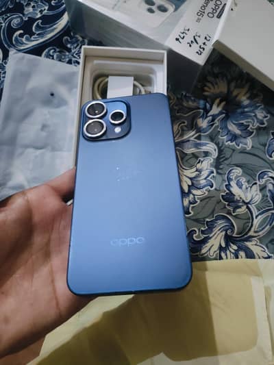 OPPO Reno 15
