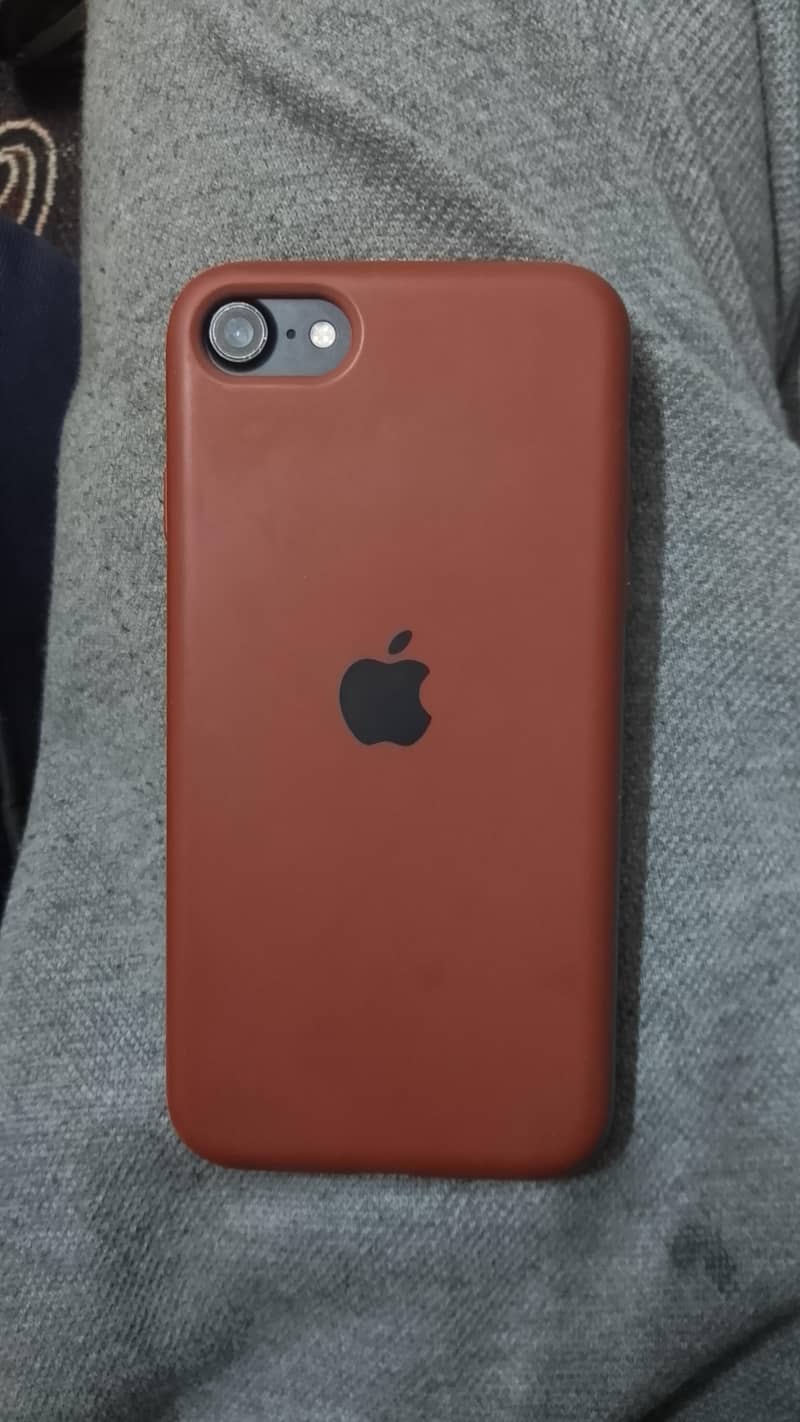 Apple iPhone 7 0