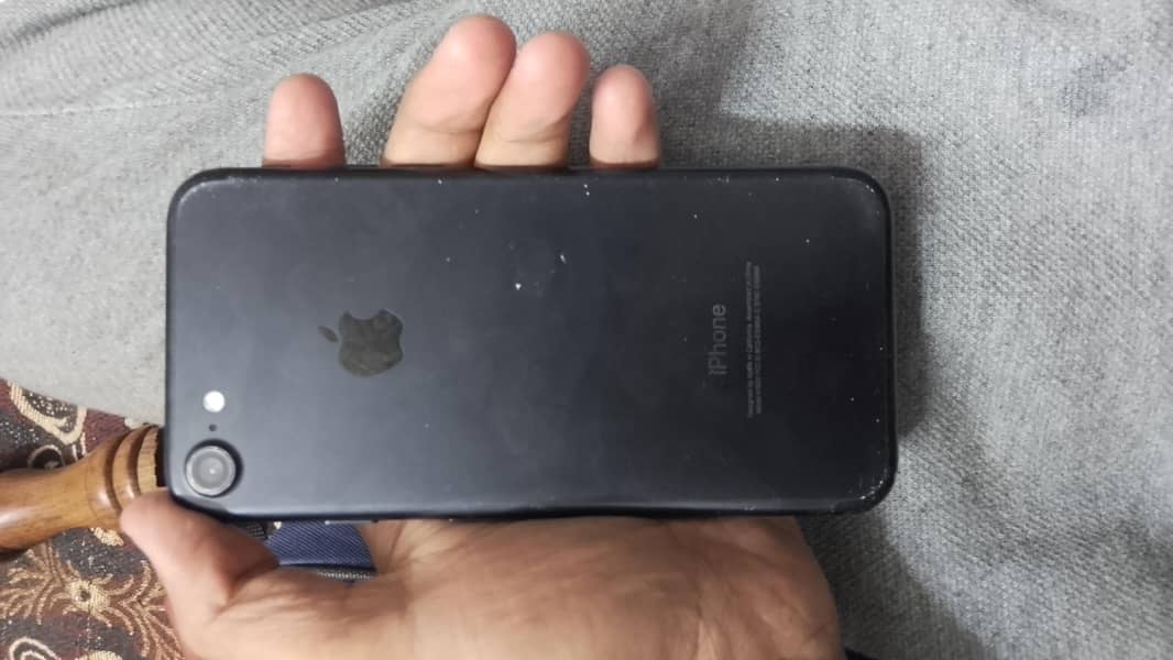 Apple iPhone 7 3