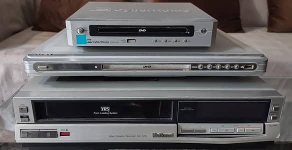 VCR & 2 DVD Players