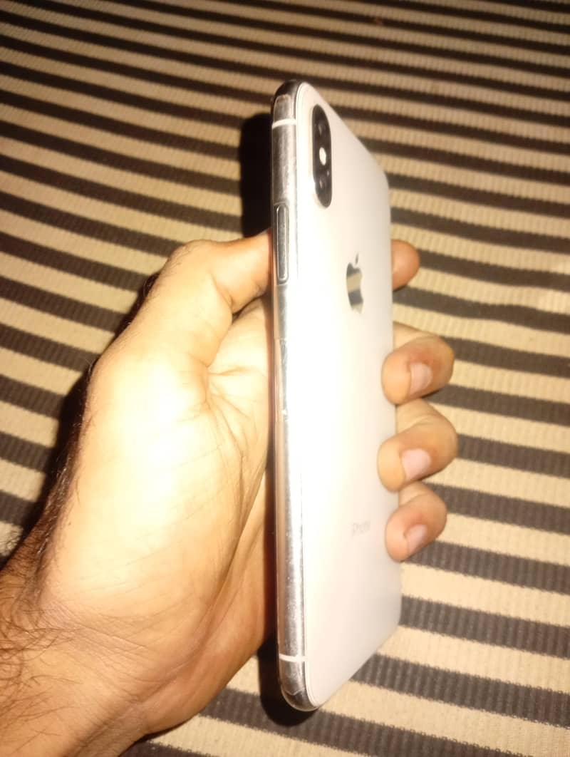 Apple iPhone X 0
