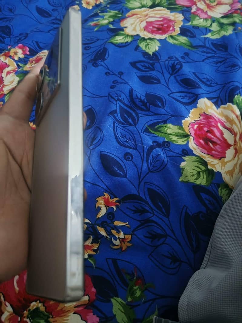 Infinix Note 40 2