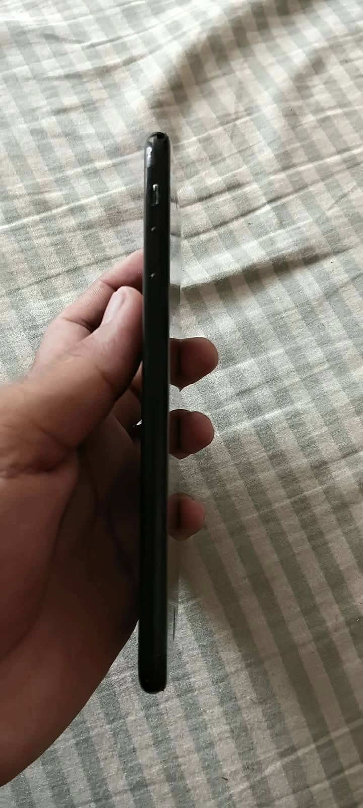 Apple iPhone 7 Plus 1