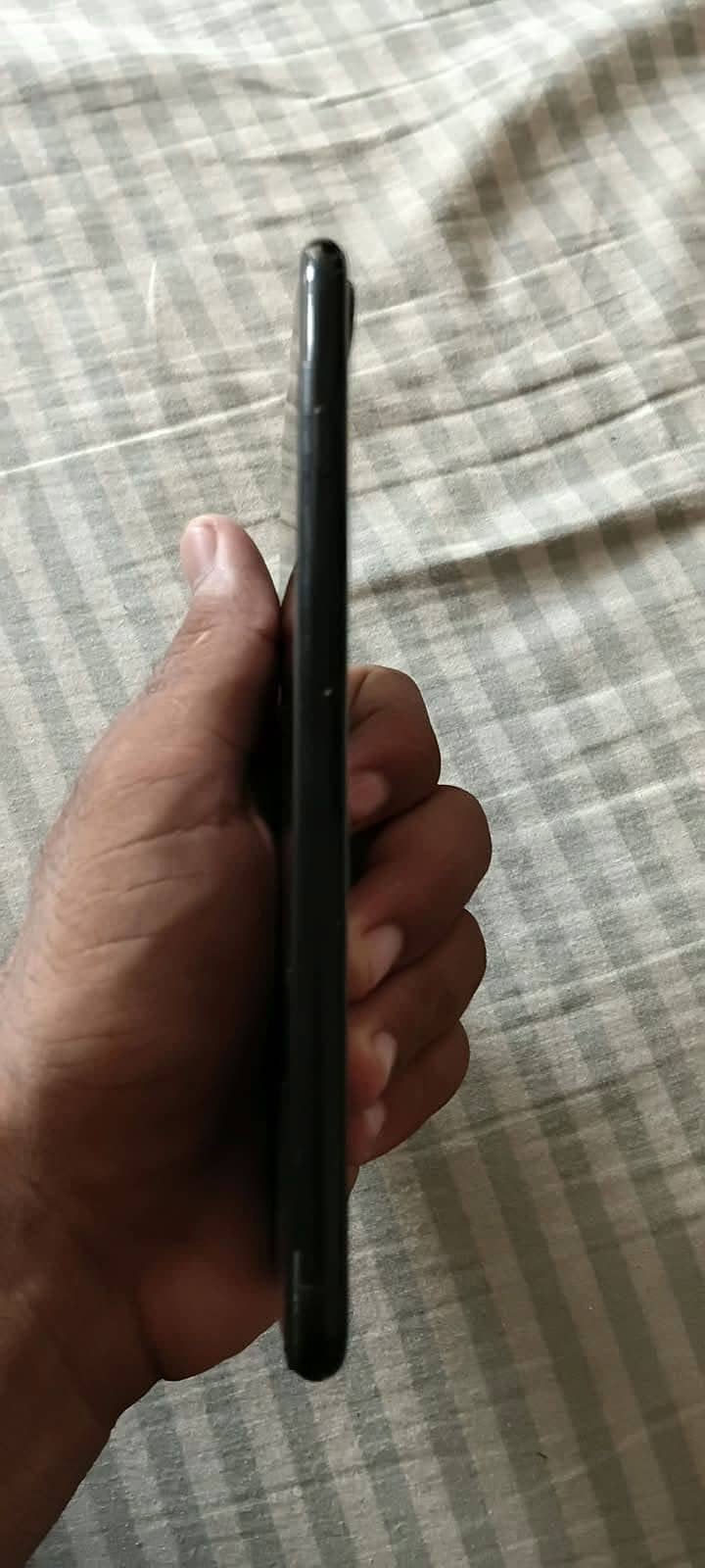 Apple iPhone 7 Plus 2