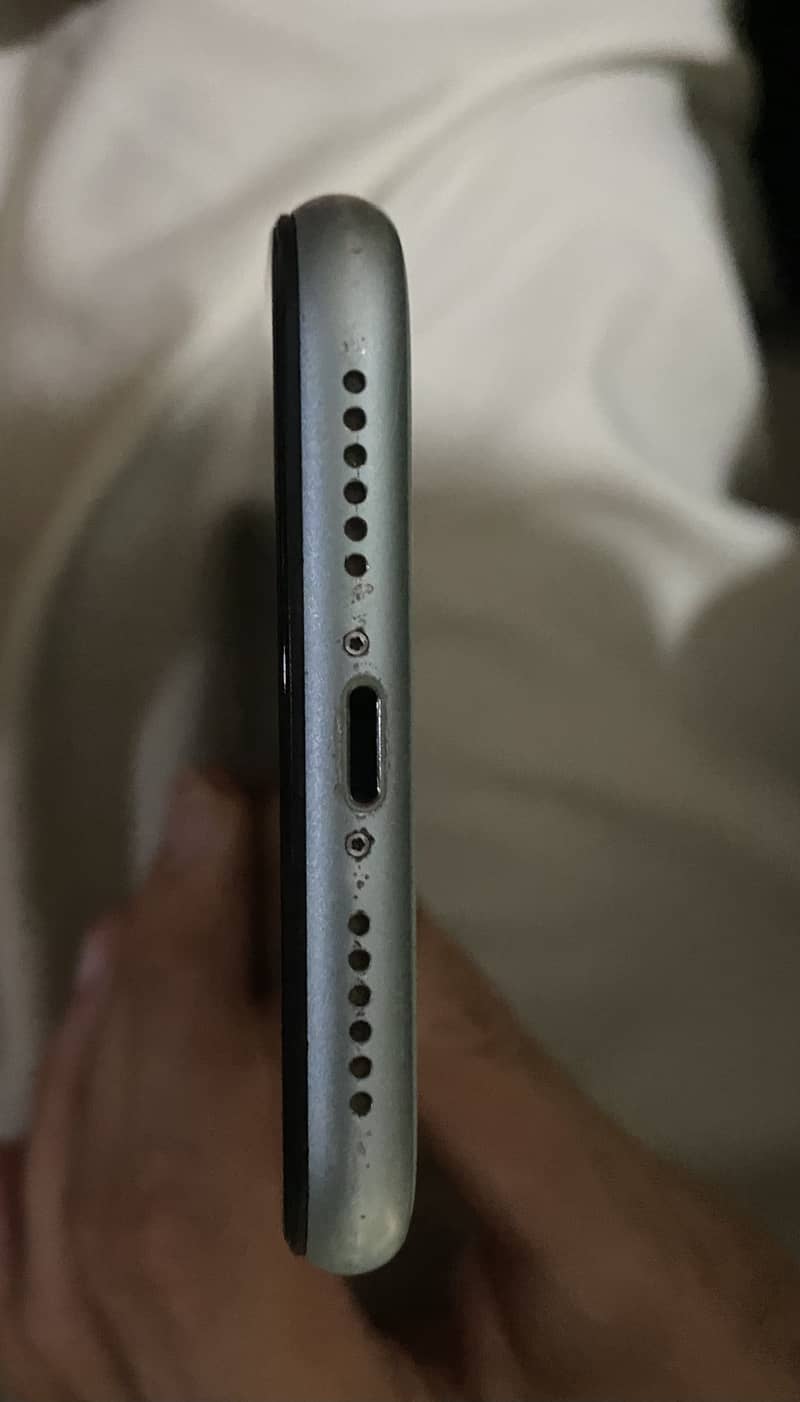 Apple iPhone 11 2