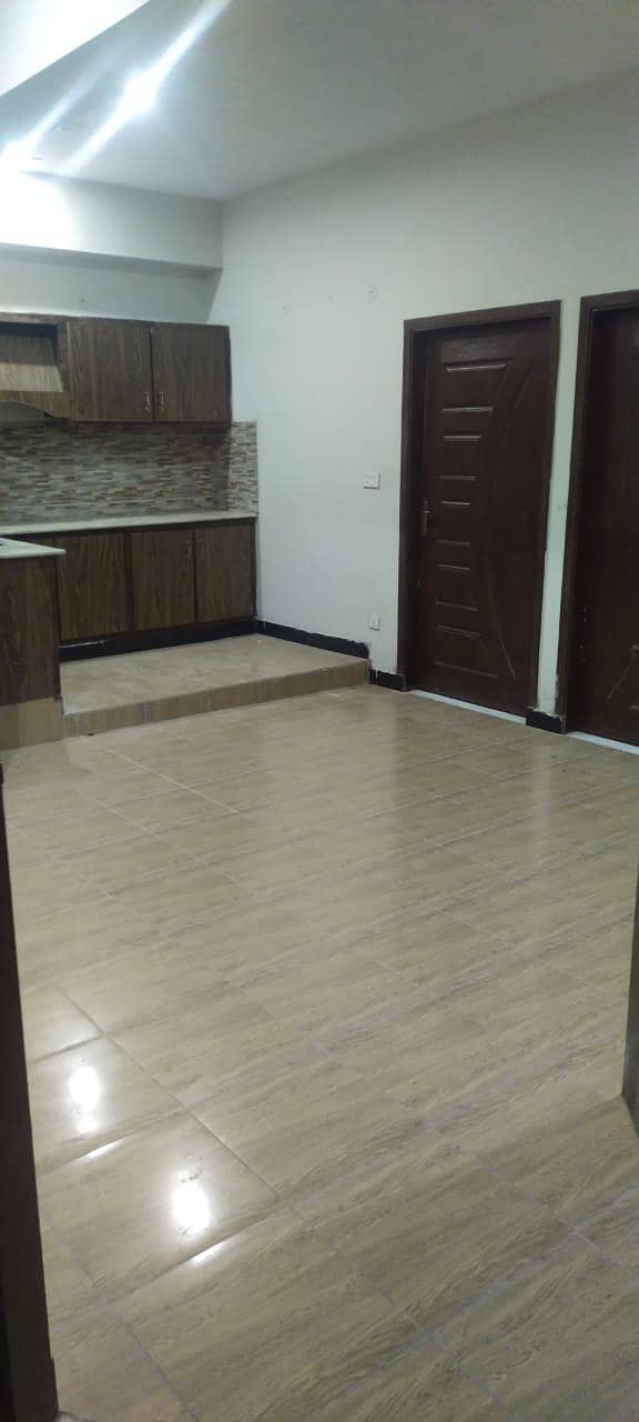 Two bed Flat for rent 8