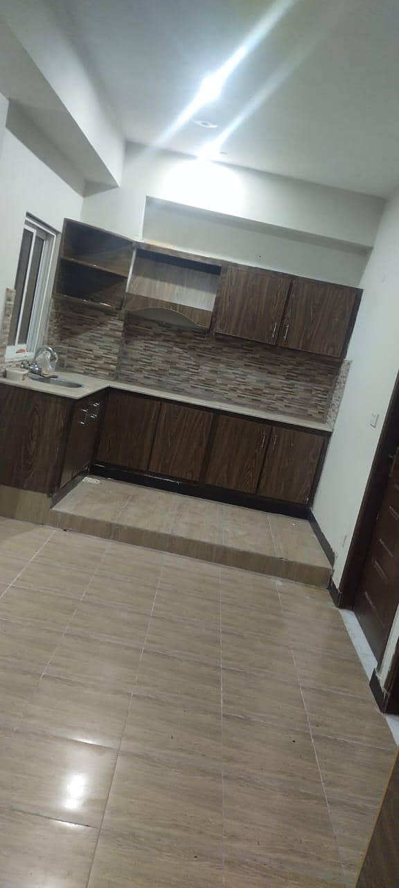 Two bed Flat for rent 9