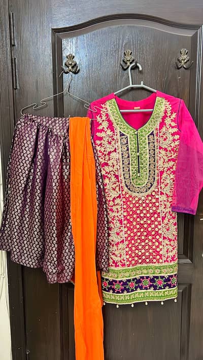 Mehndi 3pc dresses for sale