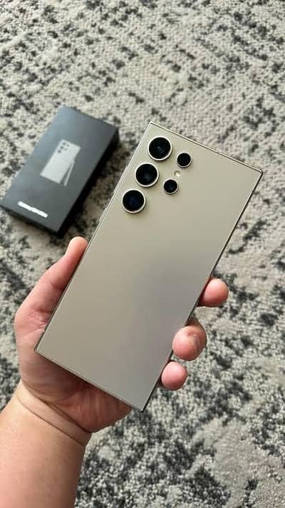 Samsung Mobile S24 Ultra Grey titanium
