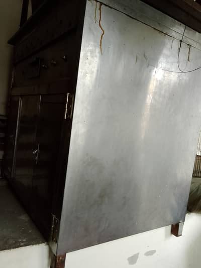 hoy plate for restaurant