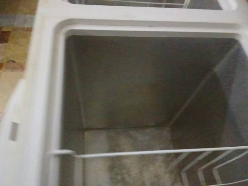 Waves triplet deepfreezer 5