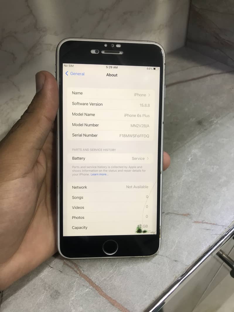 Apple iPhone 6S Plus 2