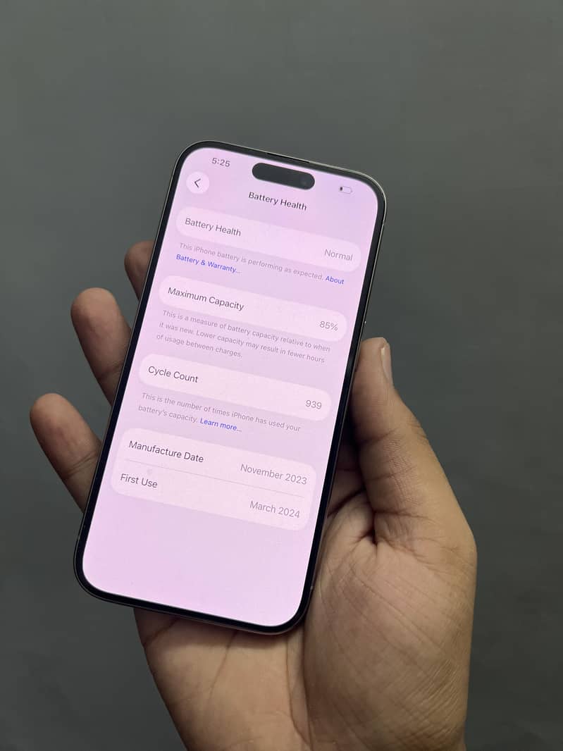 Apple iPhone 15 Pro 2