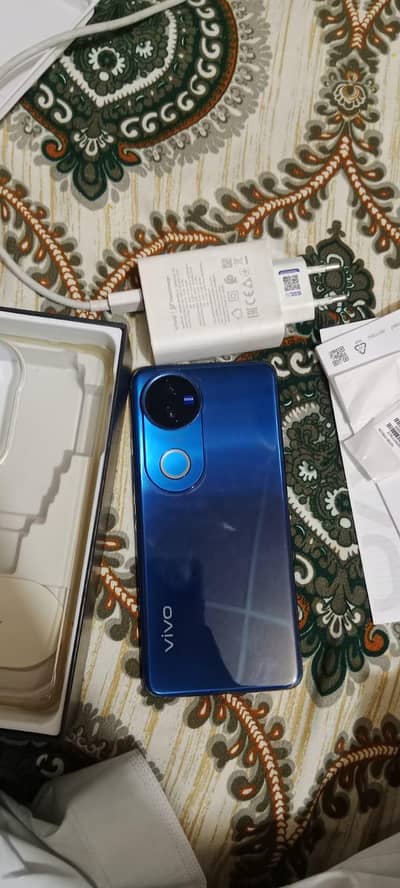Vivo V60