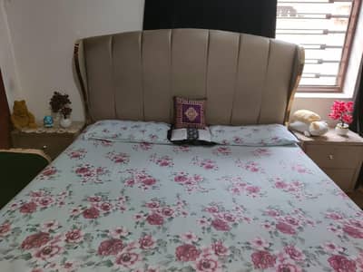 bed chair dressing