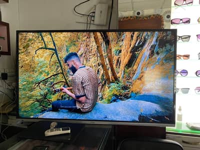 TCL LED
