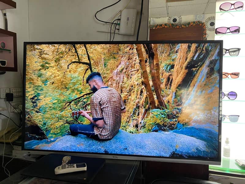 TCL LED 1
