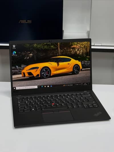 Lenovo X1 Carbon i7 8th Generation (Ram 8GB + SSD 256GB) IPS Display
