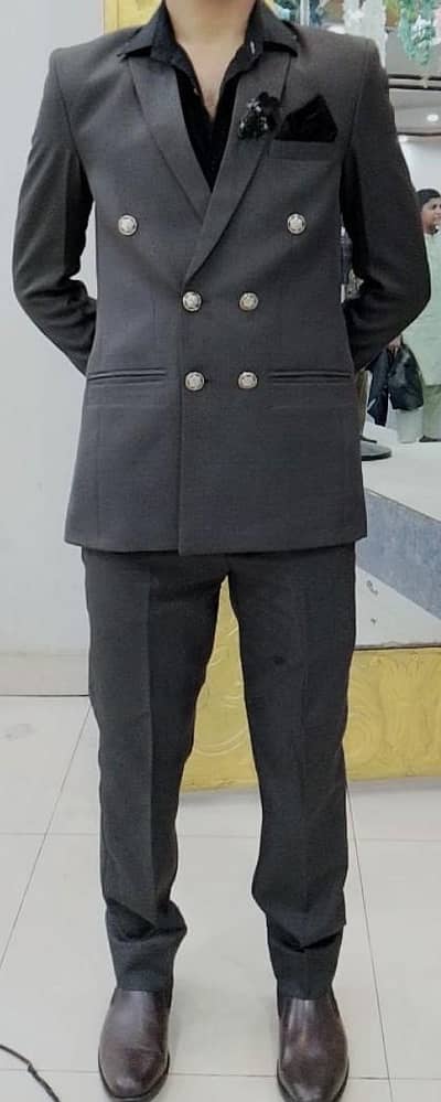Double Press men suit. (two pieces)