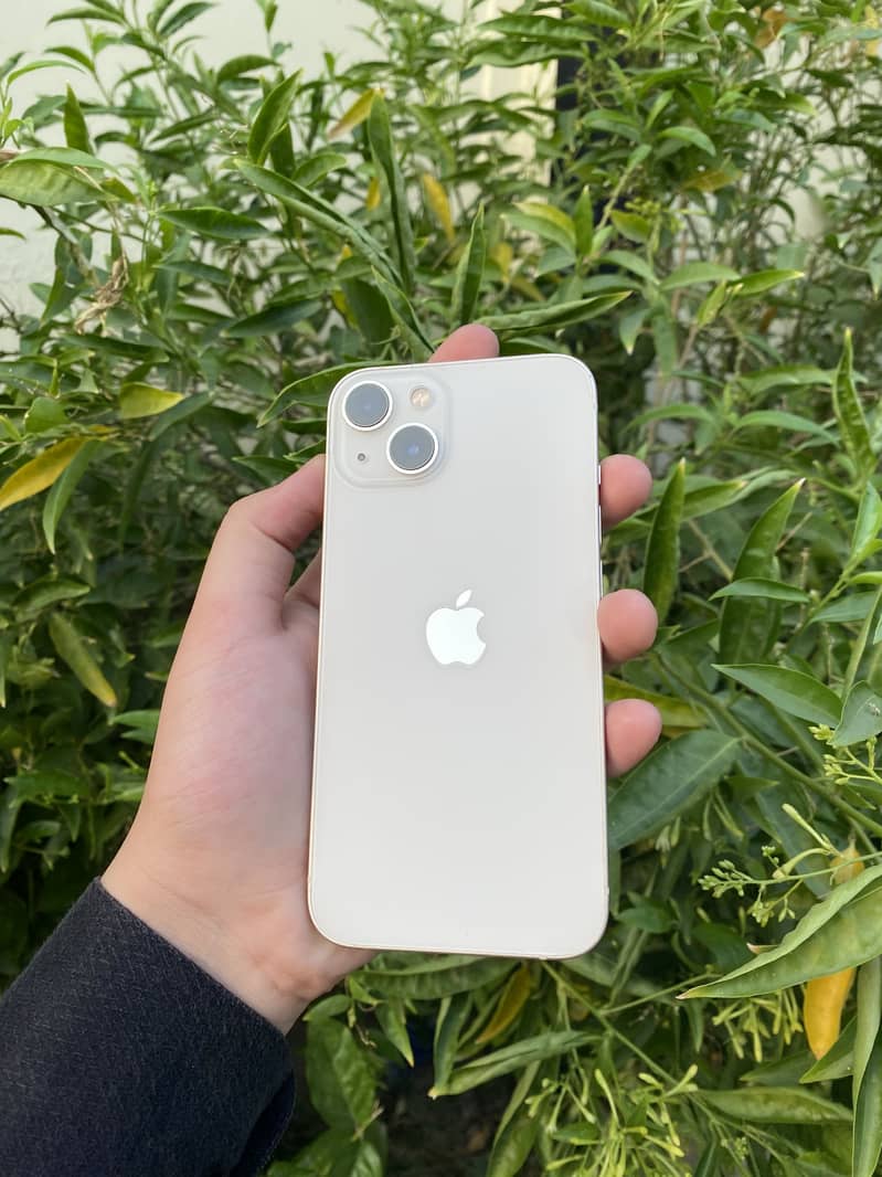 Apple iPhone 13 2