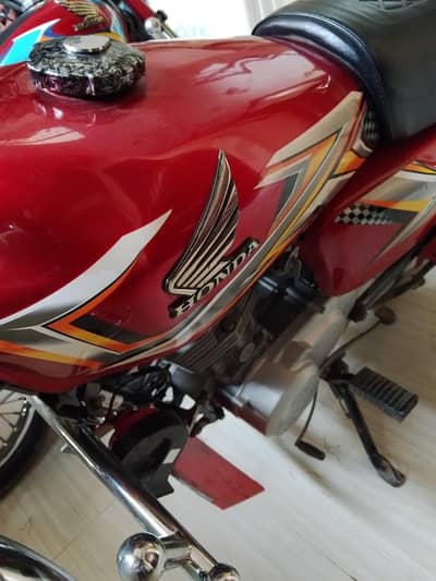 Honda cg 125 model 2025 Total gunven urgent for sale