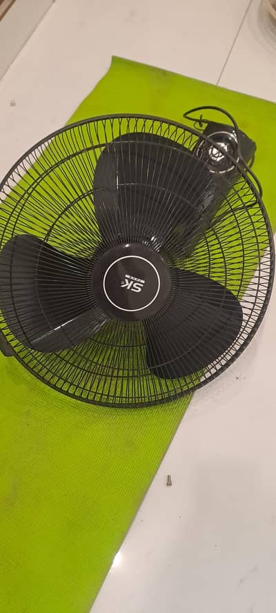 SK & Pak Bracket Fan