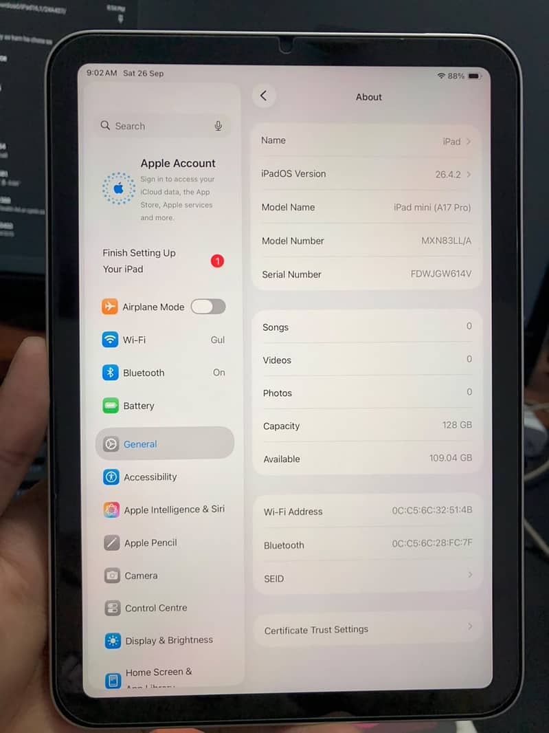Ipad mini 7 complete box in pristine condition 1