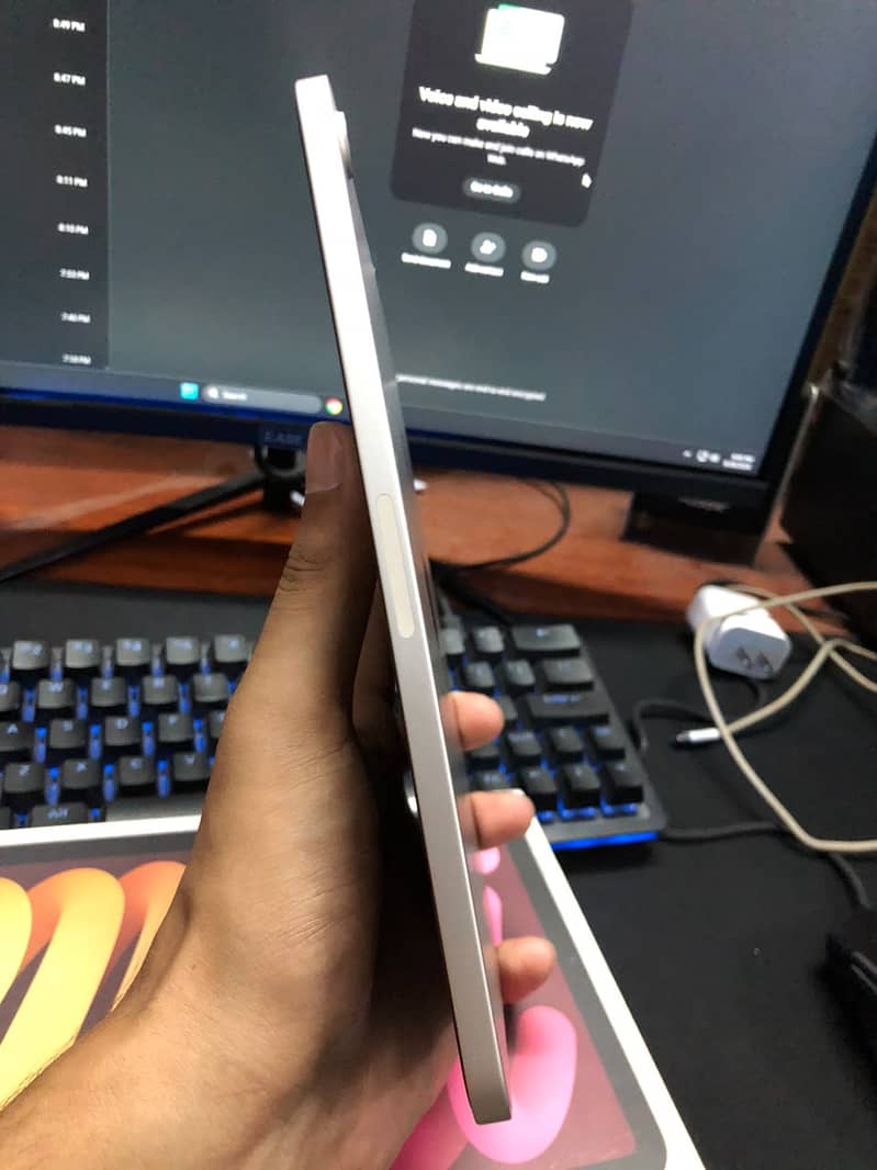 Ipad mini 7 complete box in pristine condition 9