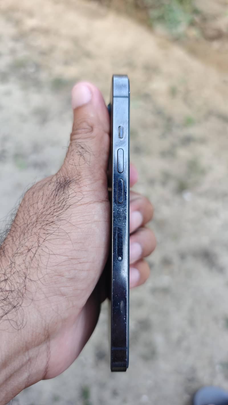 Apple iPhone 13 Pro 3