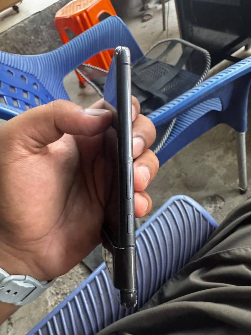 Google Pixel 8 2